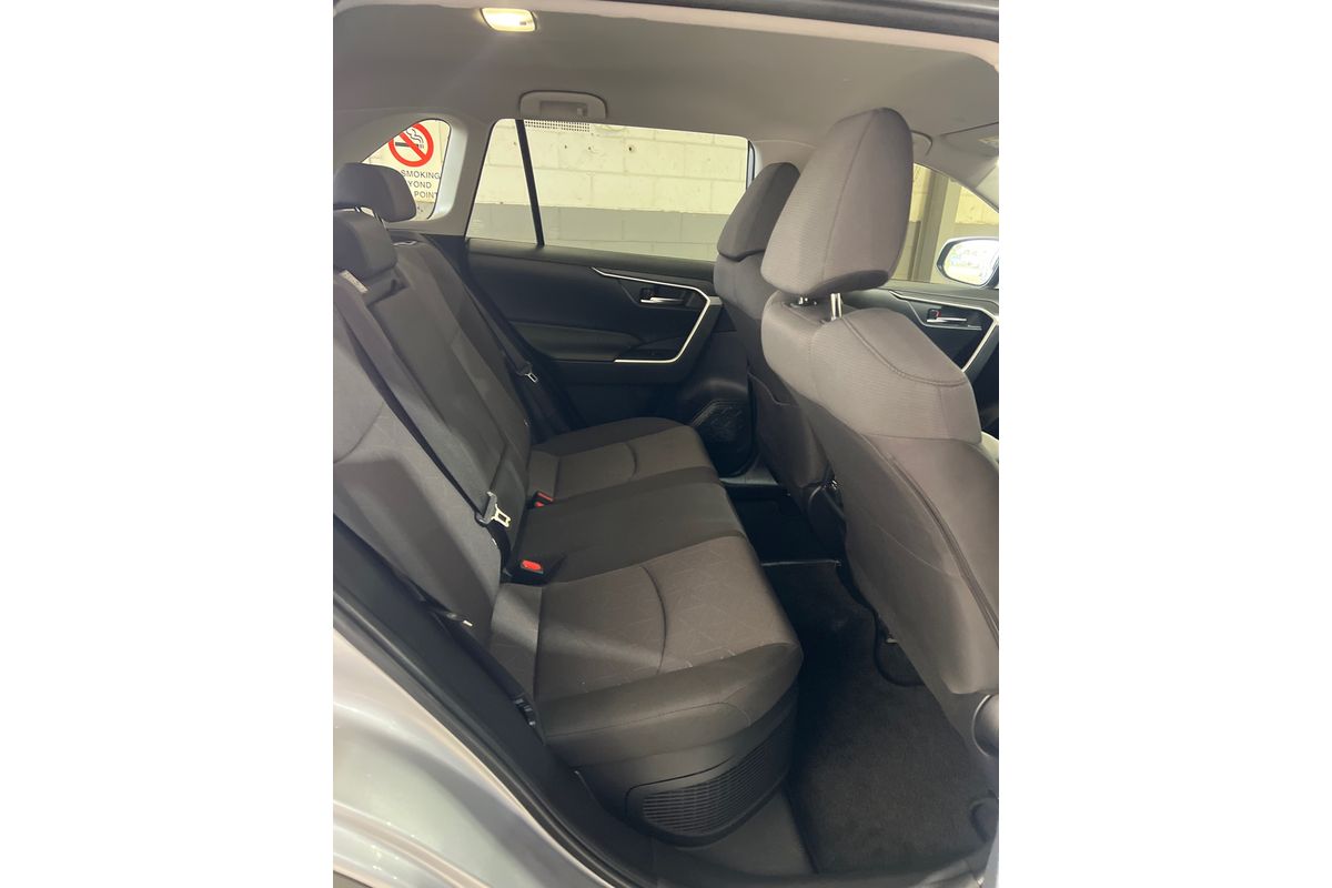 2024 Toyota RAV4 GXL AXAH52R image 10