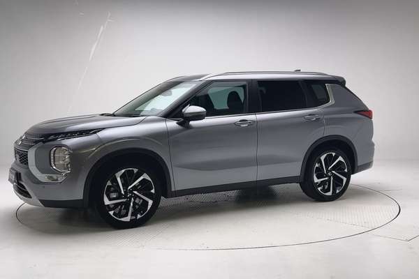 2022 Mitsubishi Outlander Aspire ZM thumb-3