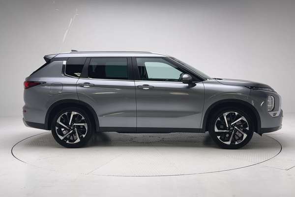 2022 Mitsubishi Outlander Aspire ZM thumb-8