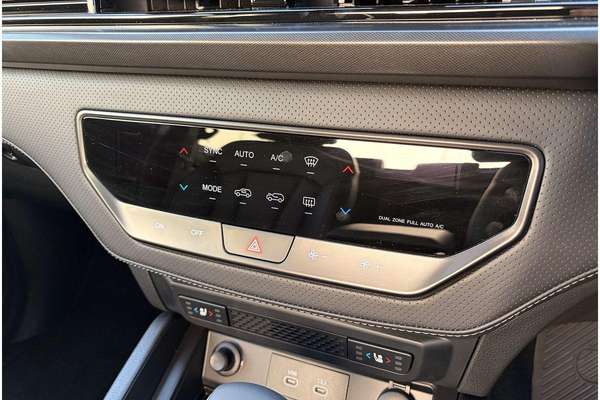 2026 KGM Musso Ultimate Q261 4X4 LWB thumb-9