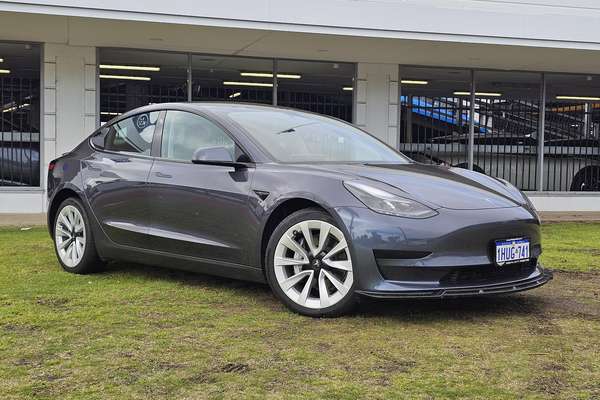 2023 Tesla Model 3 Rear-Wheel Drive