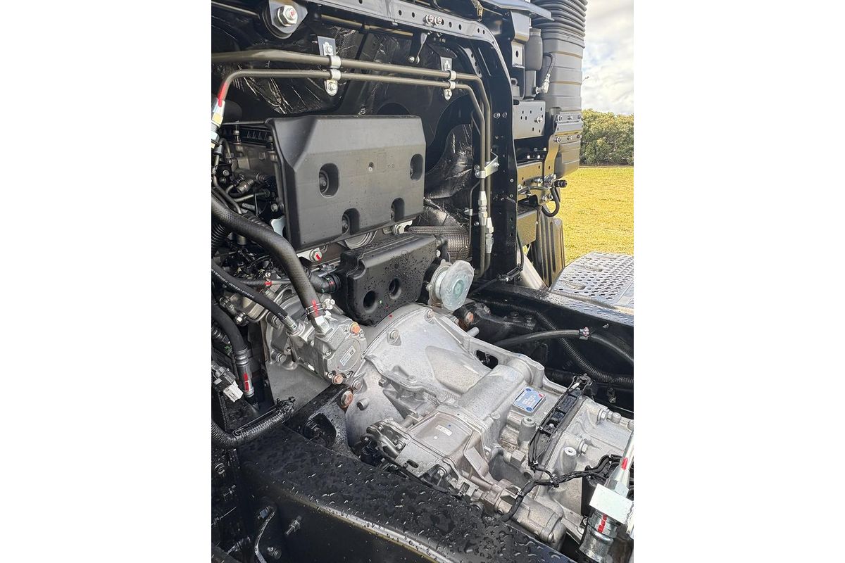 2026 Fuso Shogun FV84 460 image 12
