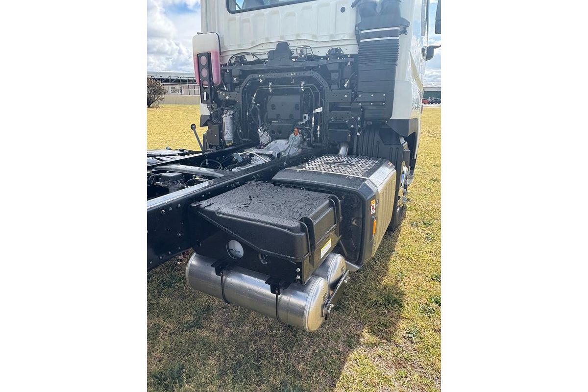 2026 Fuso Shogun FV84 460 image 16