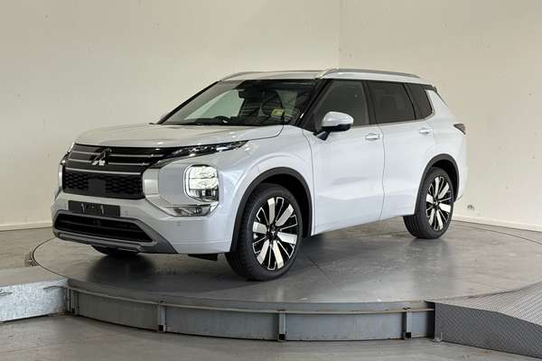 2026 Mitsubishi Outlander Exceed ZM