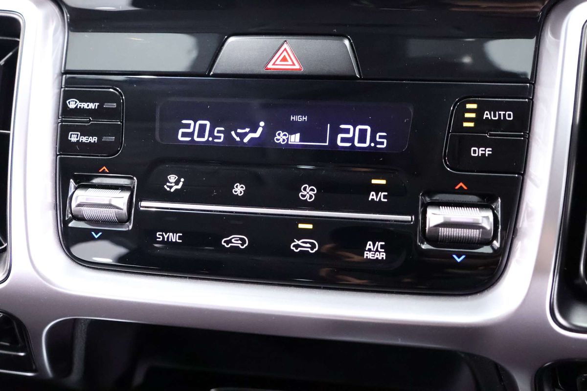 2023 Kia Sorento Sport MQ4