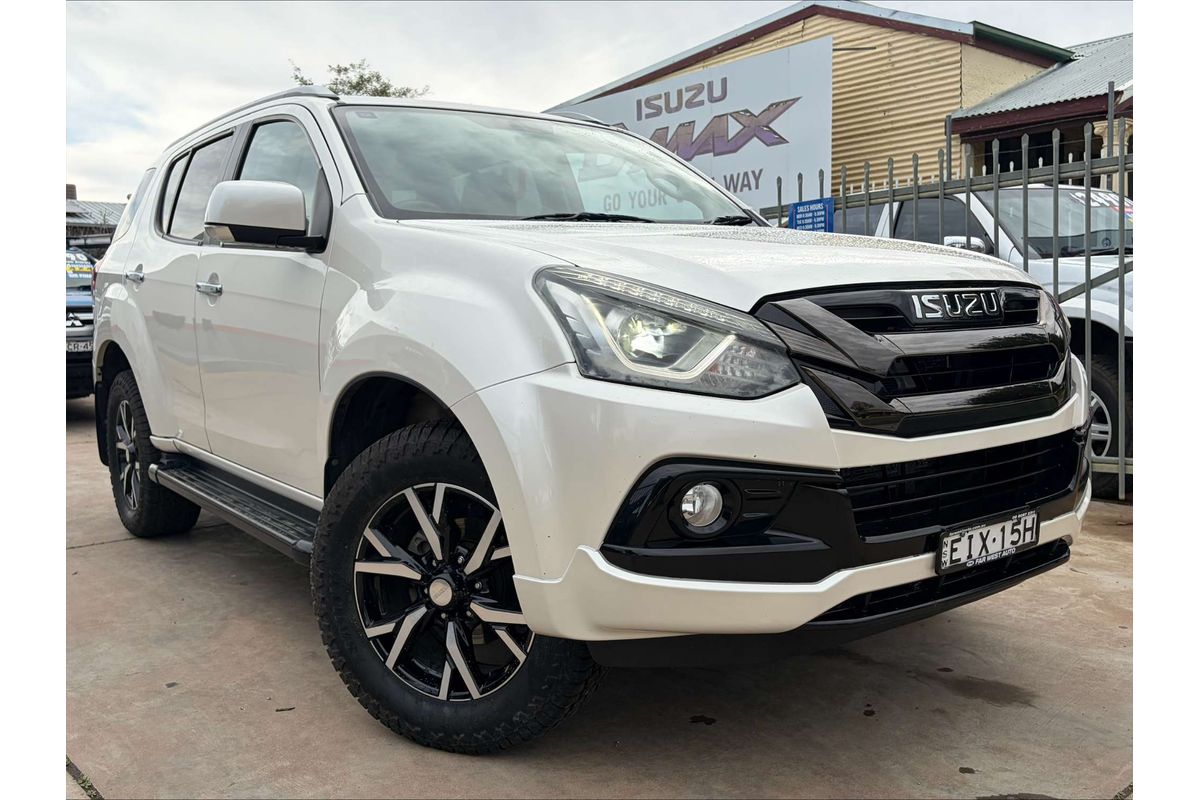 2020 Isuzu MU-X LS-T