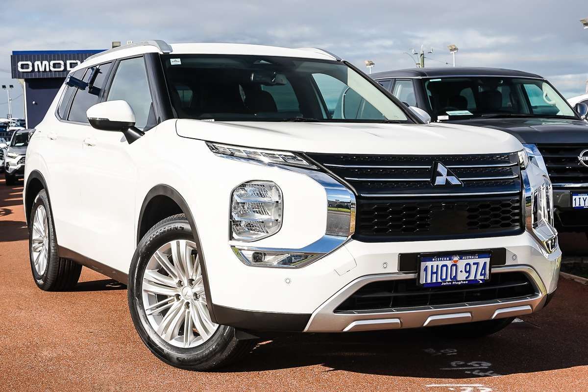 2022 Mitsubishi Outlander LS ZM