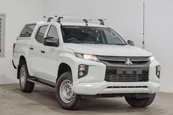 2023 Mitsubishi Triton GLX MR 4X4
