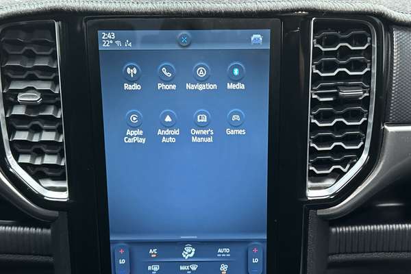 2022 Ford Ranger XLT 4X4 3.0L thumb-16
