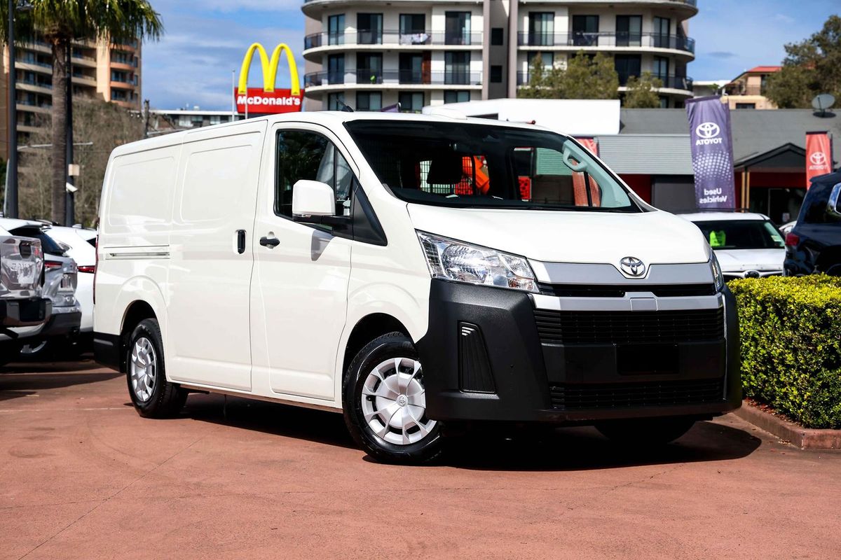 2024 Toyota Hiace GDH300R LWB