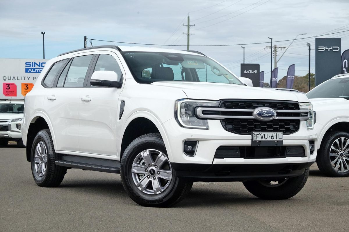 2025 Ford Everest Ambiente 2.0L