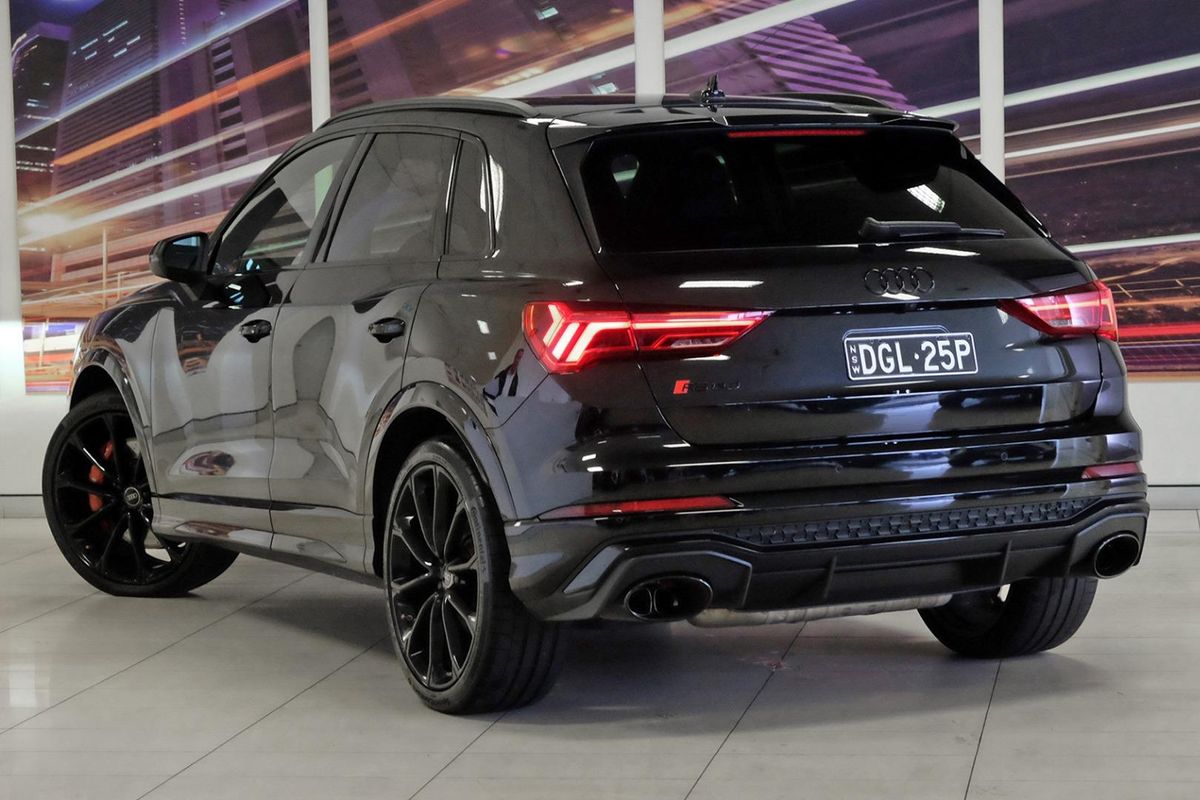 2021 Audi RS Q3 F3 image 2