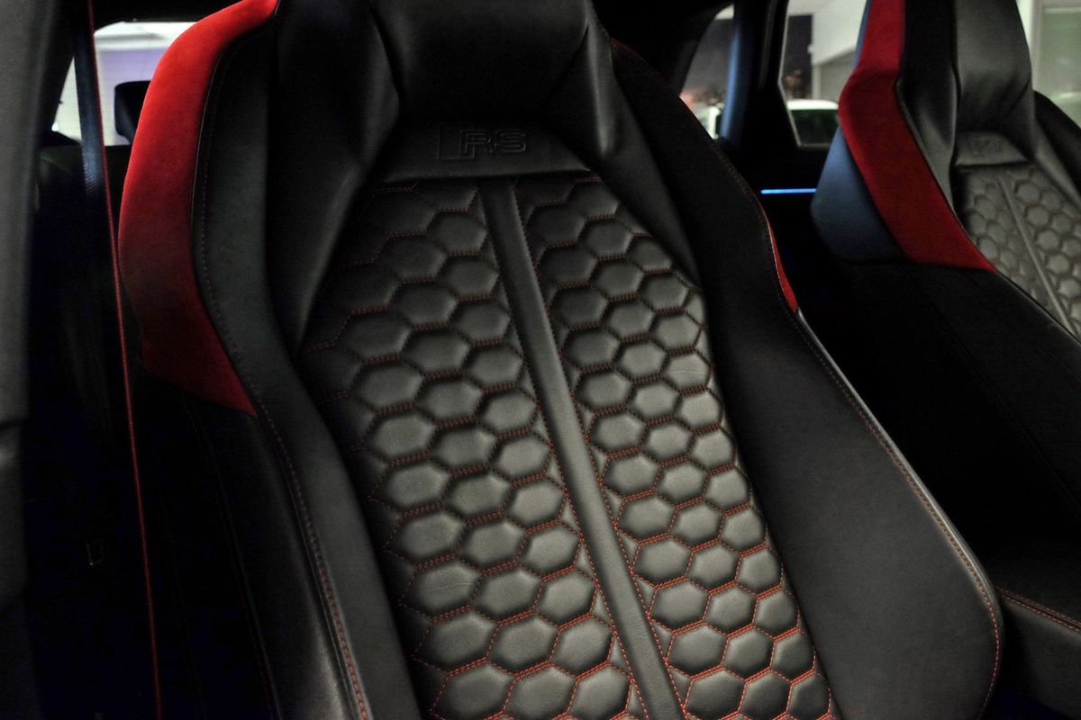 2021 Audi RS Q3 F3 image 15