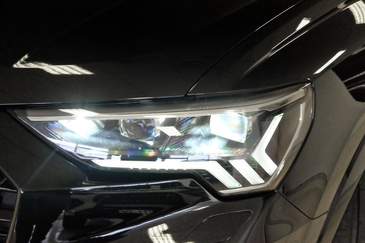 2021 Audi RS Q3 F3 image 18