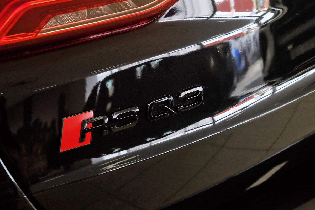 2021 Audi RS Q3 F3 image 22