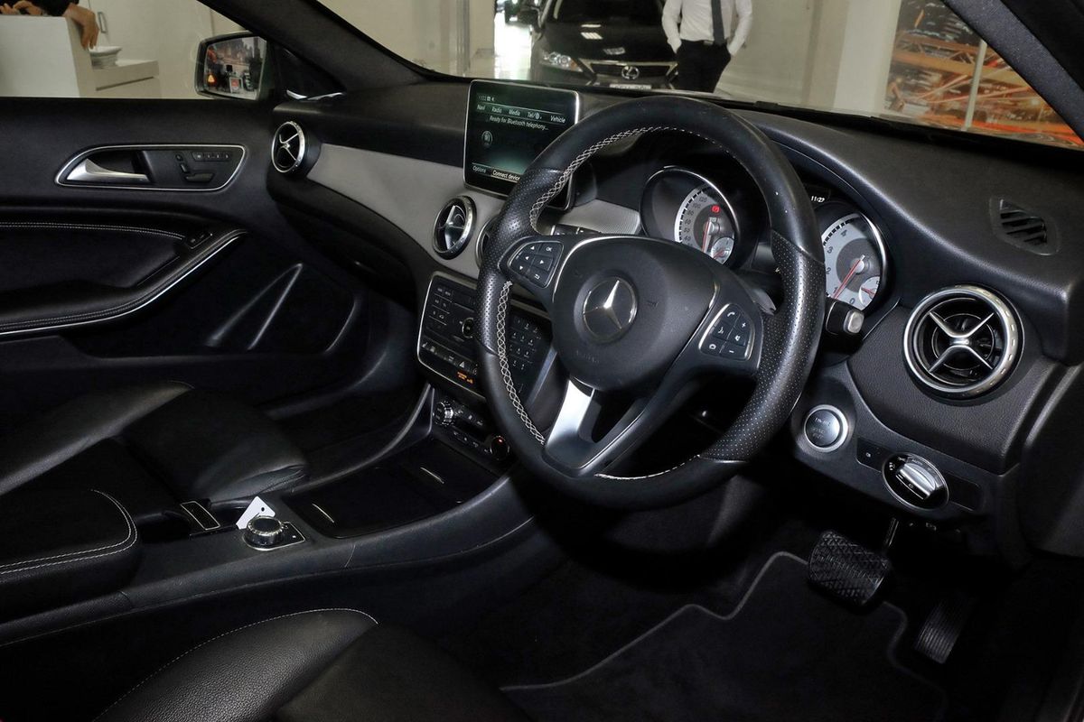 2016 Mercedes-Benz GLA-Class GLA250 X156 image 7