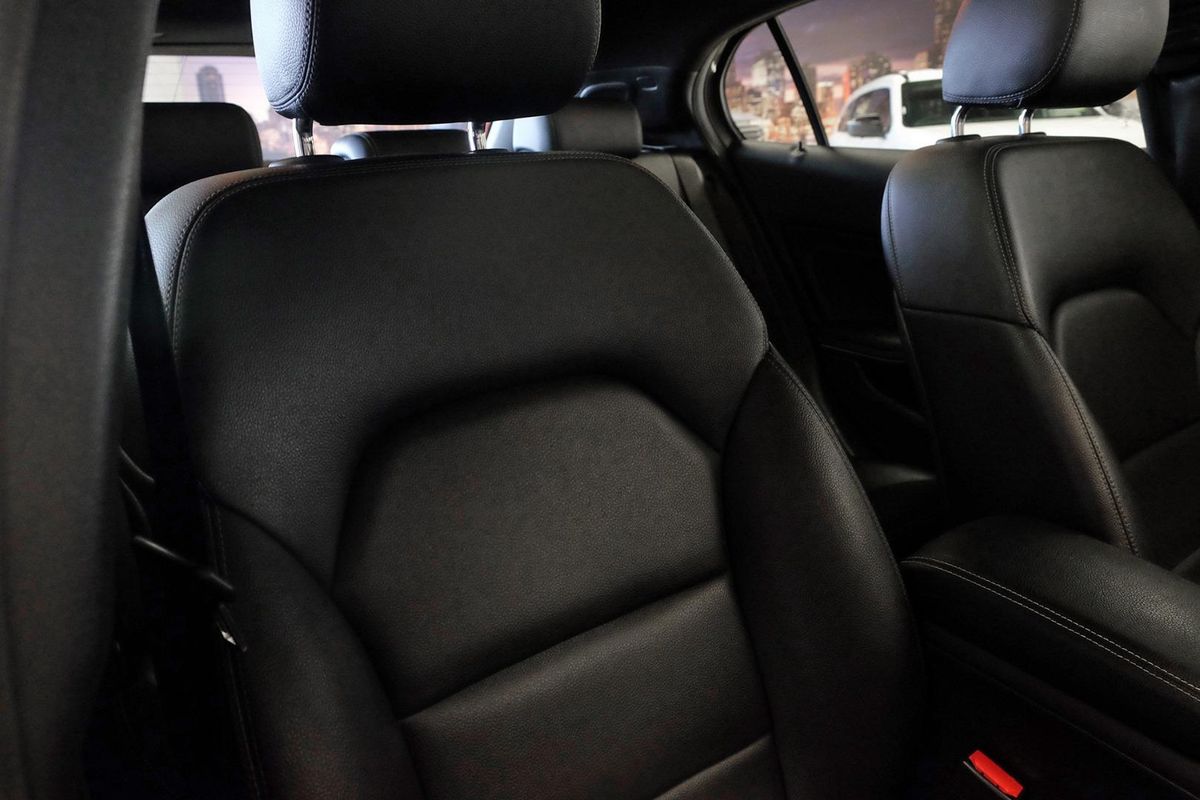 2016 Mercedes-Benz GLA-Class GLA250 X156 image 17