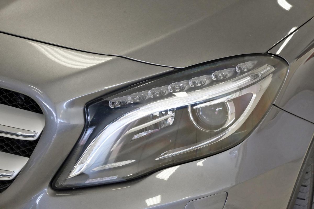 2016 Mercedes-Benz GLA-Class GLA250 X156 image 19