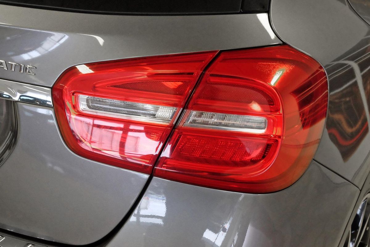 2016 Mercedes-Benz GLA-Class GLA250 X156 image 21
