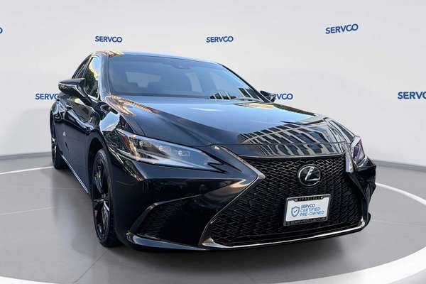 2024 Lexus ES F SPORT Handling