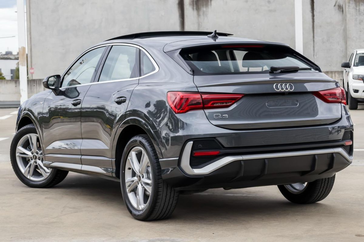2023 Audi Q3 35 TFSI S line F3