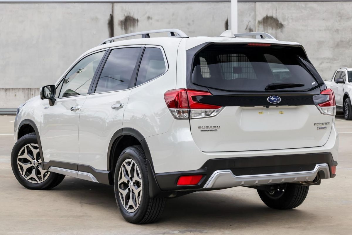 2022 Subaru Forester Hybrid L S5
