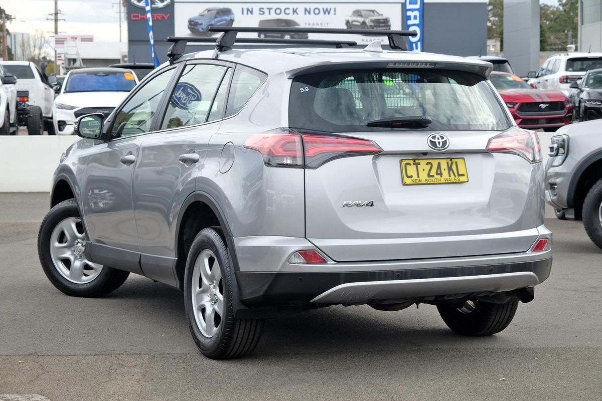 2018 Toyota RAV4 GX ZSA42R