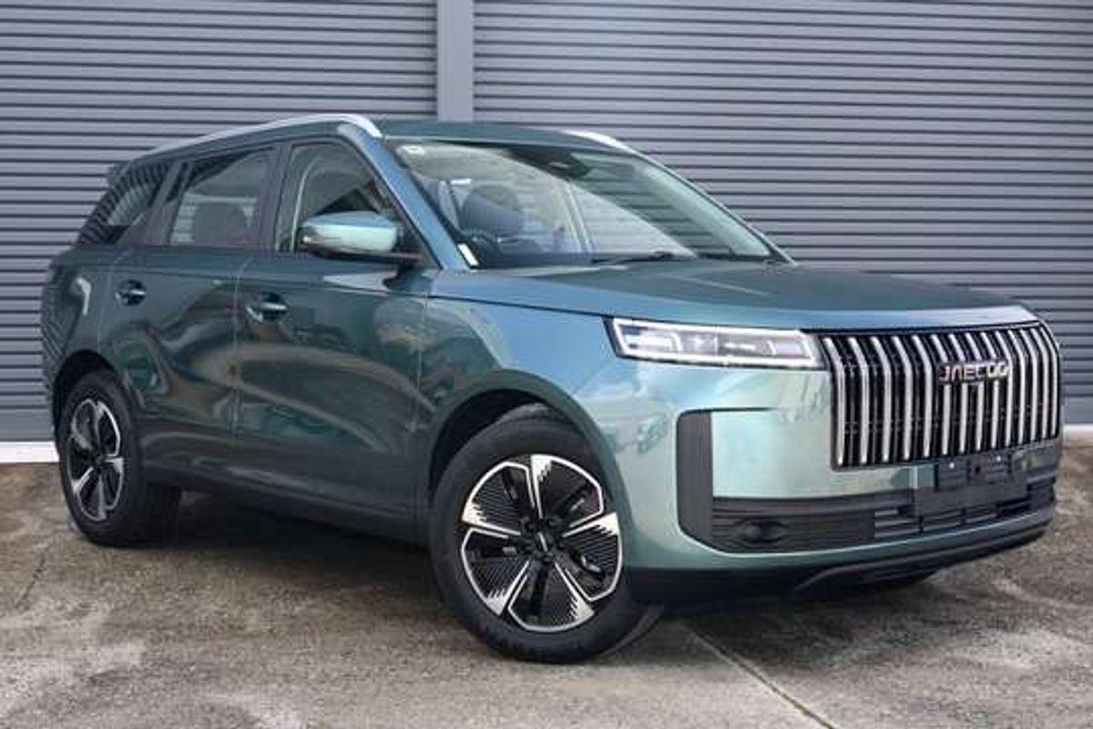2026 OMODA JAECOO J5 Hybrid Summit