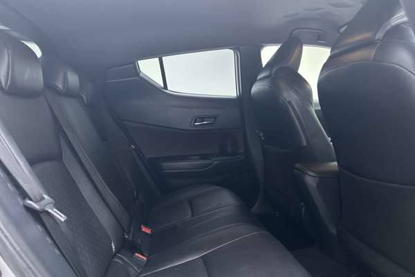 2018 Toyota C-HR Koba NGX50R thumb-11
