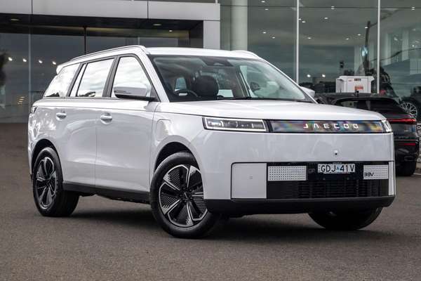 2026 OMODA JAECOO J5 EV Summit