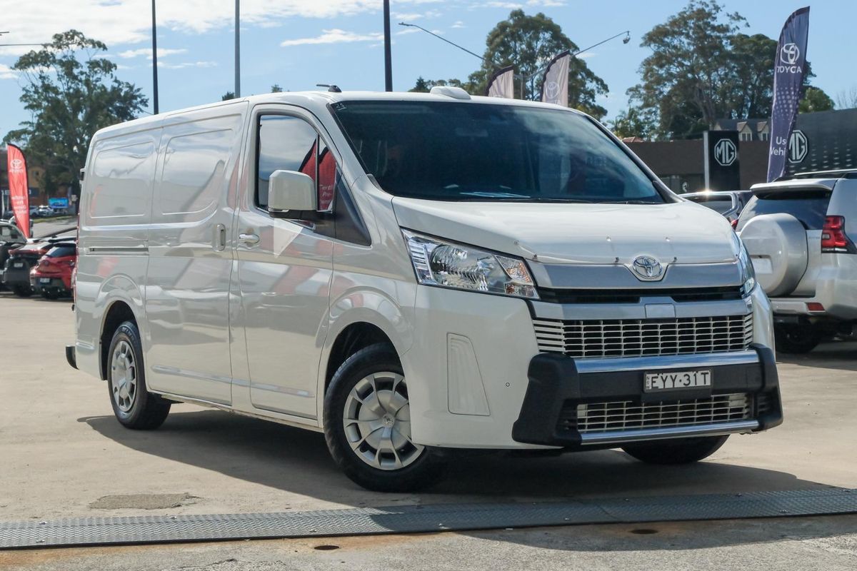 2023 Toyota Hiace GDH300R LWB