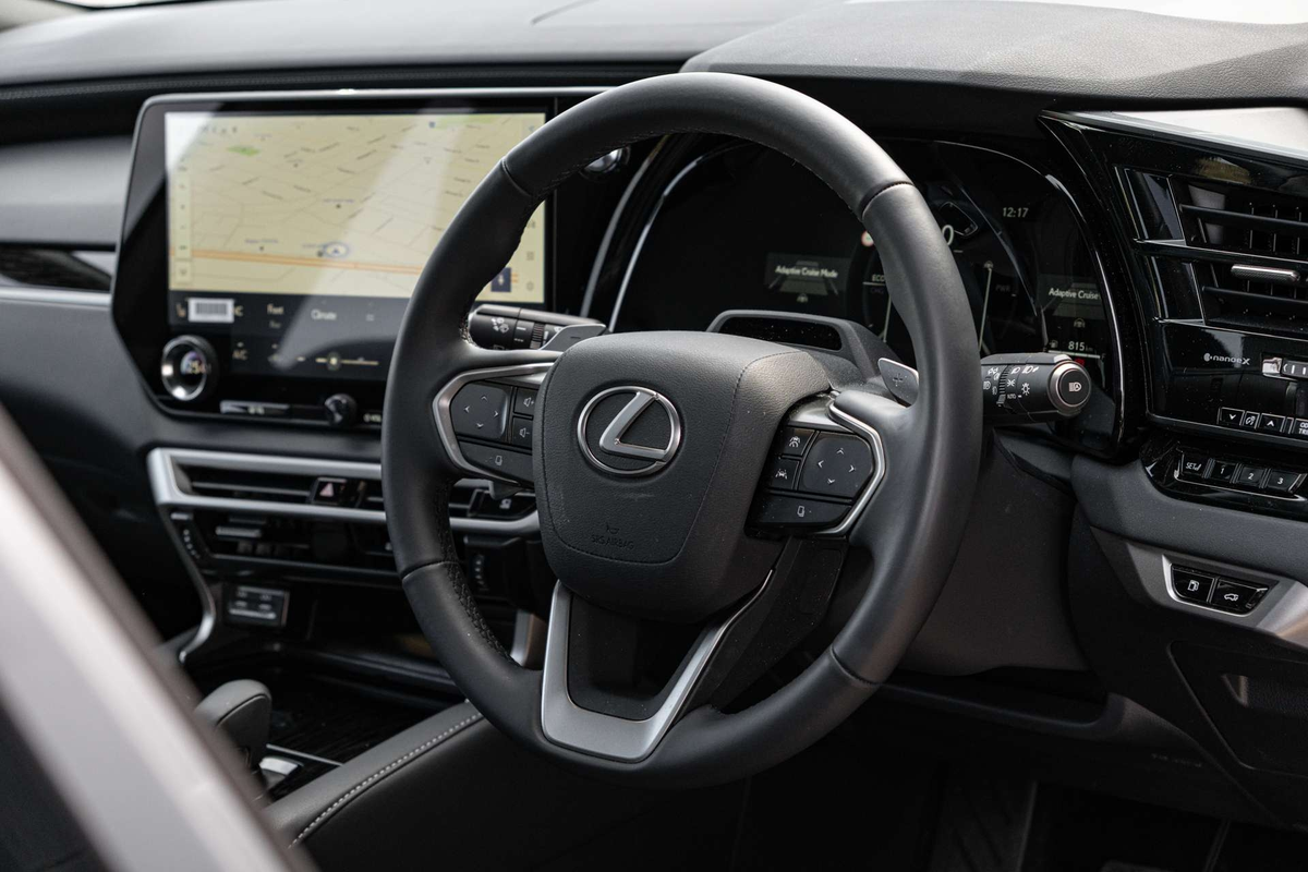 2025 Lexus RX RX450h+ Luxury AALH16R