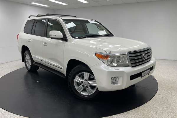2014 Toyota Landcruiser Sahara VDJ200R