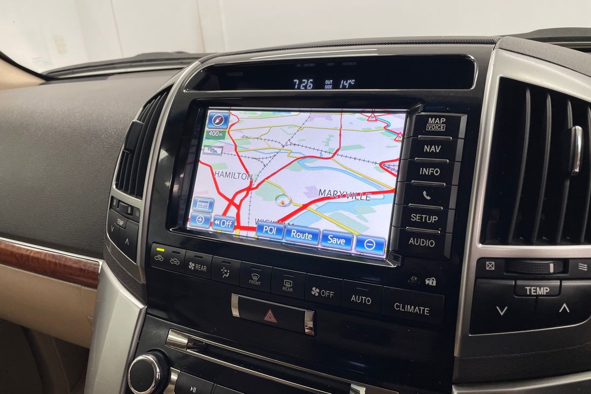 2013 Toyota Landcruiser Sahara VDJ200R