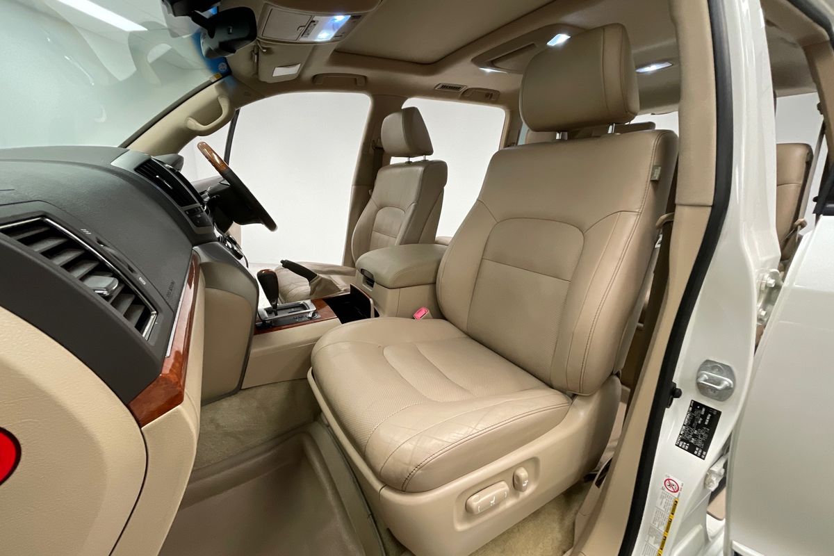 2013 Toyota Landcruiser Sahara VDJ200R