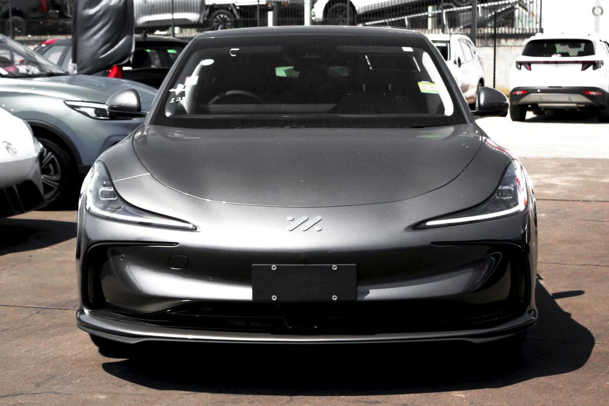 2026 MG IM5 Premium P12L