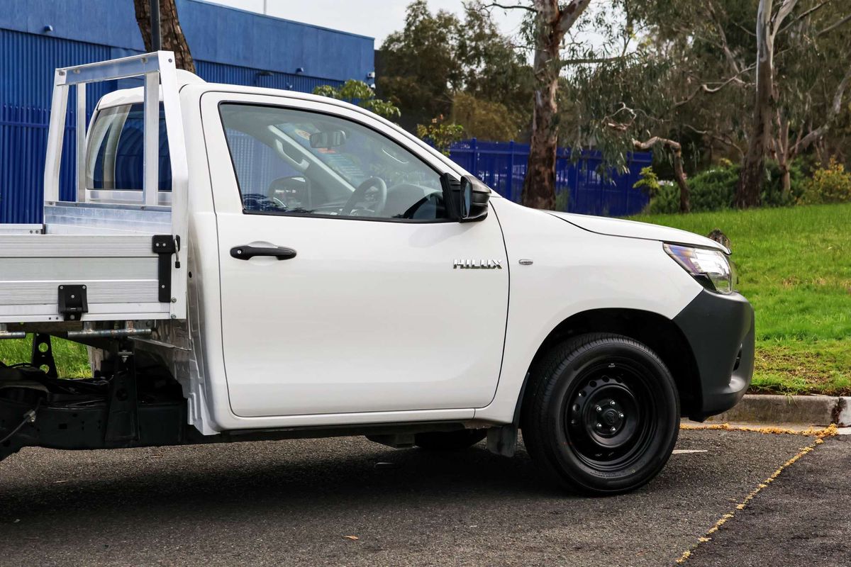 2022 Toyota Hilux Workmate TGN121R Rear Wheel Drive image 8