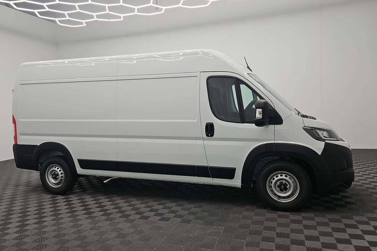 2026 Fiat Ducato Series 2 LWB Mid Roof image 12