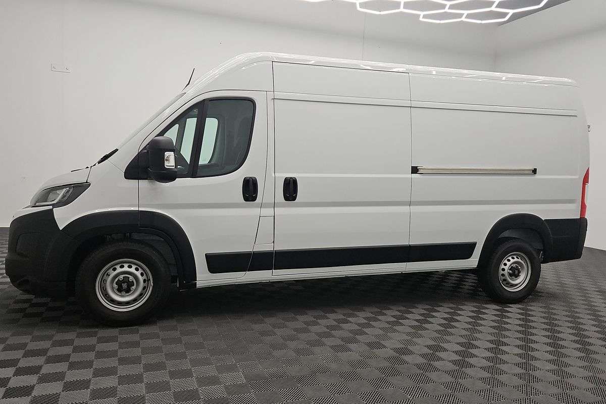2026 Fiat Ducato Series 2 LWB Mid Roof image 5