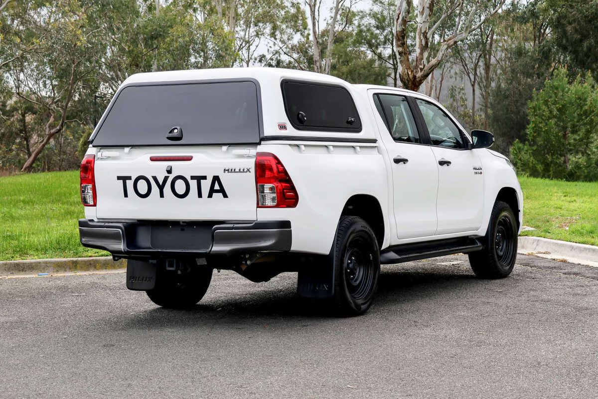 2019 Toyota Hilux SR GUN126R 4X4 image 5