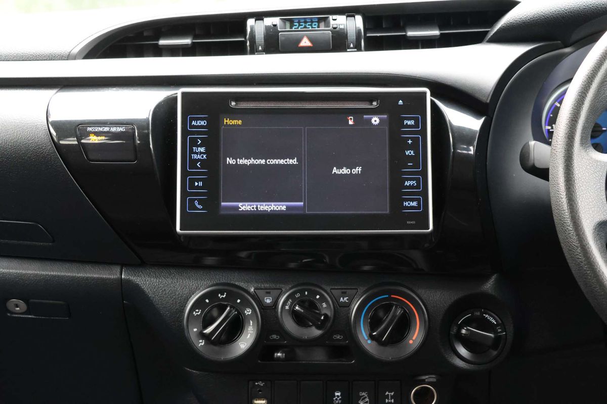 2019 Toyota Hilux SR GUN126R 4X4 image 20