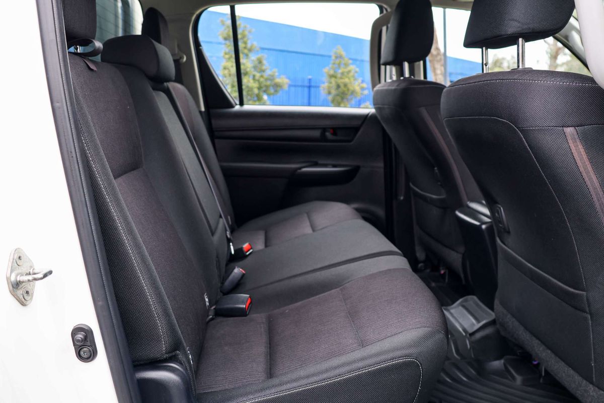 2019 Toyota Hilux SR GUN126R 4X4 image 29