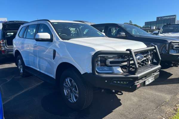 2025 Ford Everest Ambiente 2.0L