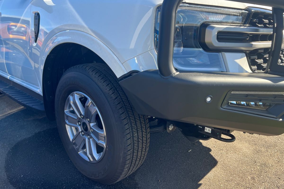 2025 Ford Everest Ambiente 2.0L
