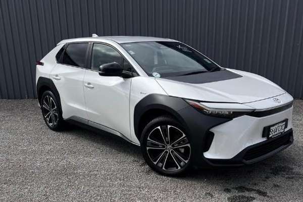 2024 Toyota bZ4X XEAM10R