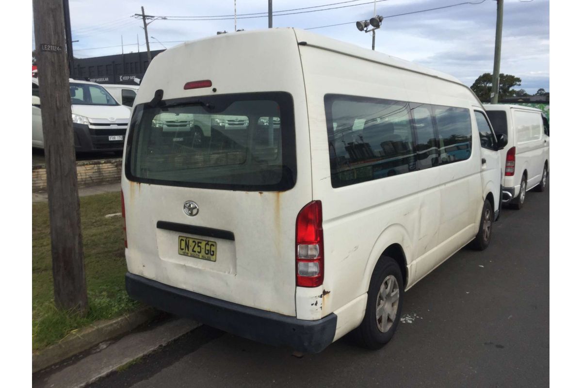 2005 Toyota Hiace COMMUTER TRH223R