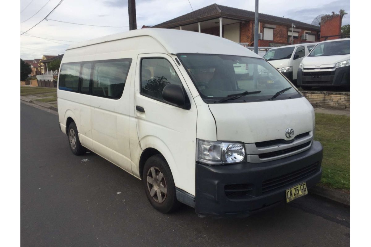 2005 Toyota Hiace COMMUTER TRH223R