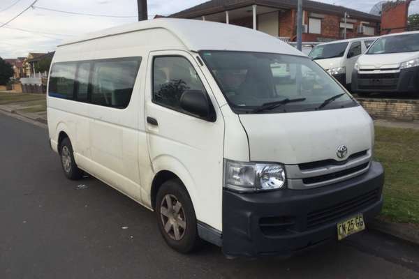 2005 Toyota Hiace COMMUTER TRH223R