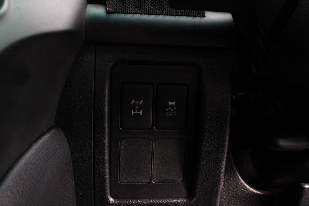 2010 Toyota Landcruiser GXL VDJ200R