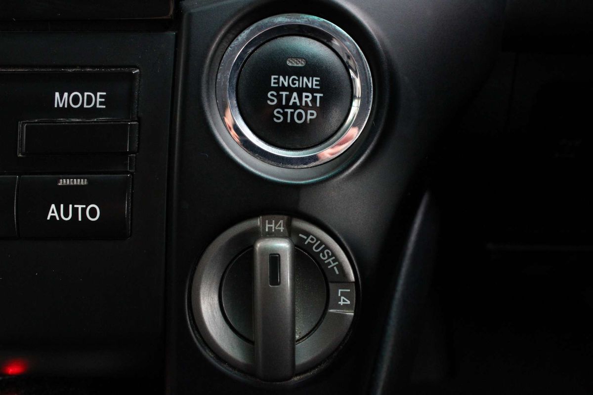 2010 Toyota Landcruiser GXL VDJ200R